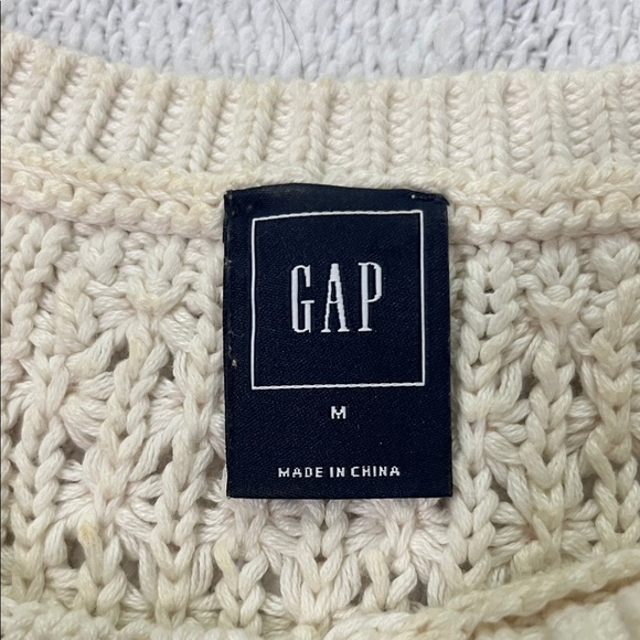 GAP Women's Ivory Cable Knit Sweater - Picture 2 of 6